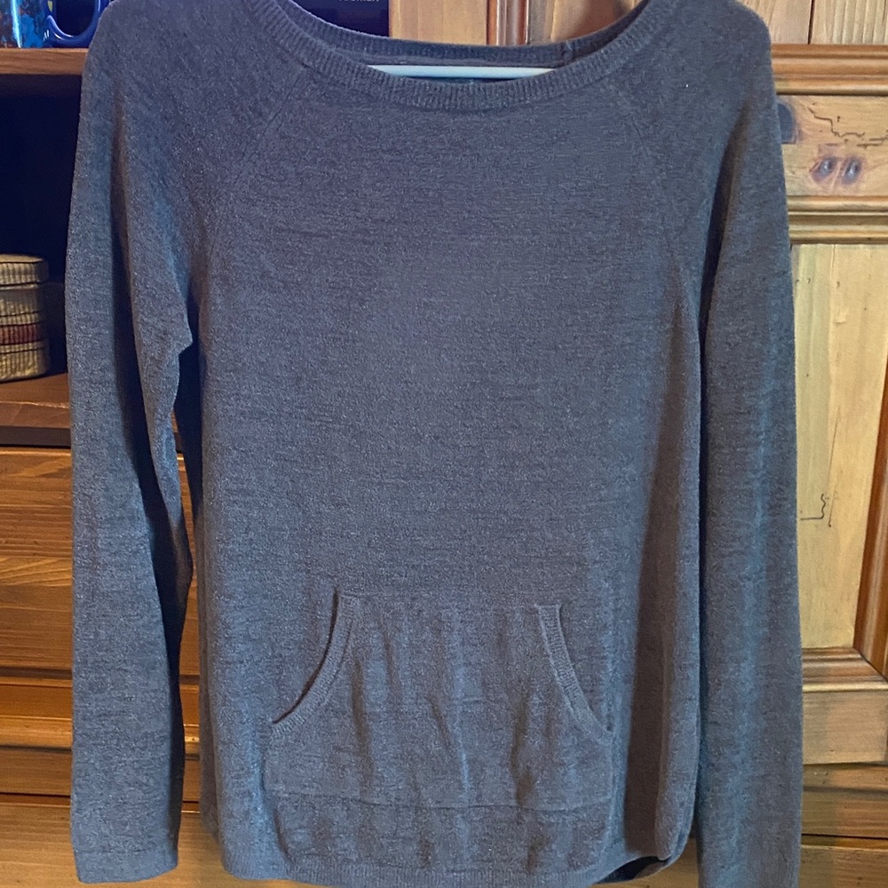 Barefoot Dreams Gray Scoop Neck Pullover with Front Pocket